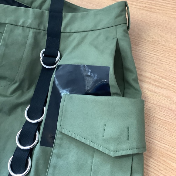 DSquared2 “Green Military Shorts” - Picture 6 of 9